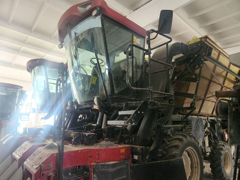 Фото лота: Traktor / Paxta terish mashinasi, фото 1 из 7