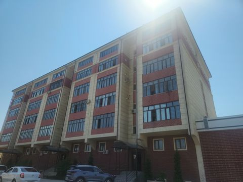Kop qavatli uydagi xonadon