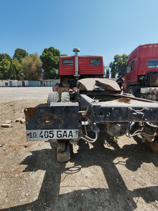 Фото лота: KAMAZ 5410, фото 9 из 12