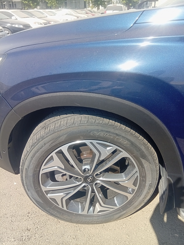 Фото лота: HYUNDAI SANTA FE, фото 13 из 15