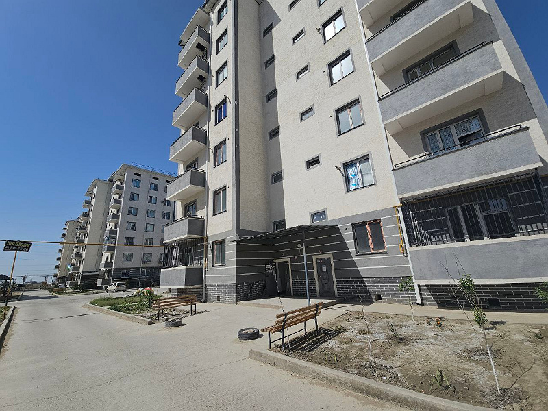 Фото лота: Квартира в многоэтажном доме, фото 1 из 6