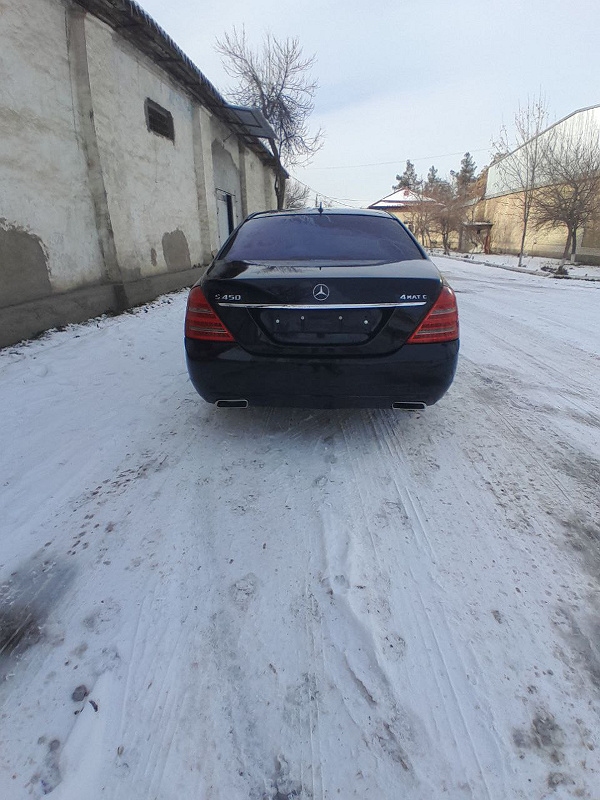 Фото лота: MERCEDES BENZ S450L, фото 1 из 6