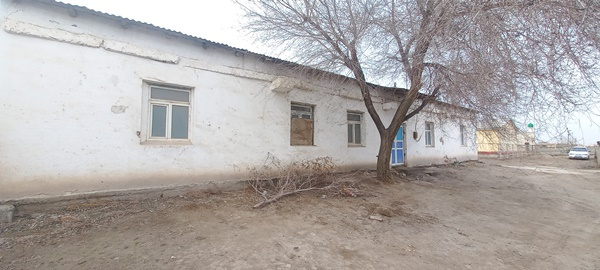 Oyna va MDF eshiklar ishlab chiqarish binosi