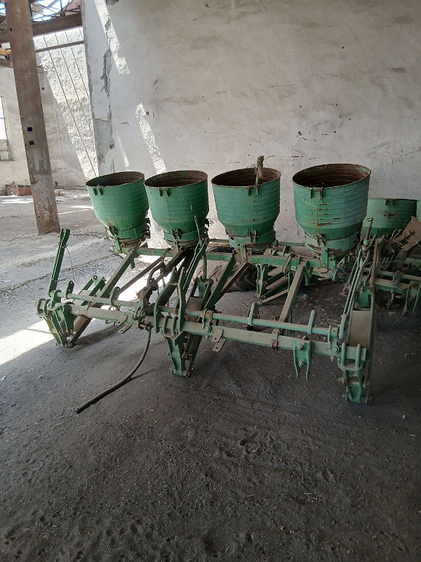 Фото лота: Культиватор, фото 1 из 3