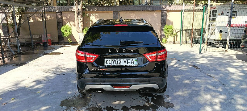 Фото лота: Lada Vesta, 01 702 YFA, фото 2 из 7