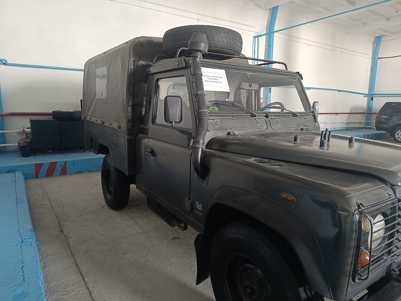 Фото лота: Land Rover 110, фото 4 из 6