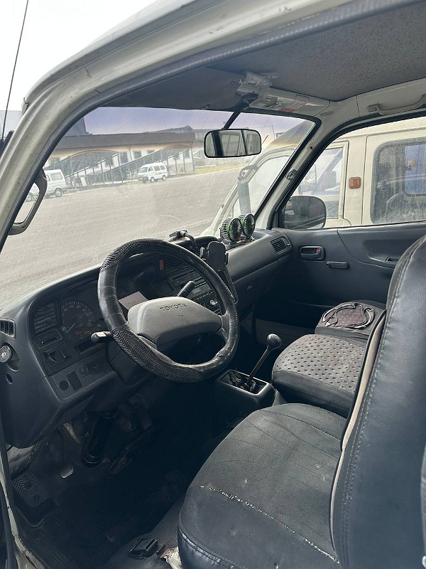Фото лота: Toyota Hiace (851), фото 5 из 7
