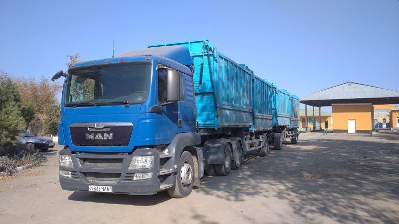 Фото лота: 1).MAN TGS 26.400 6x4 BLS, 2). MAKINSAN, 3). MAKINSAN, фото 7 из 7