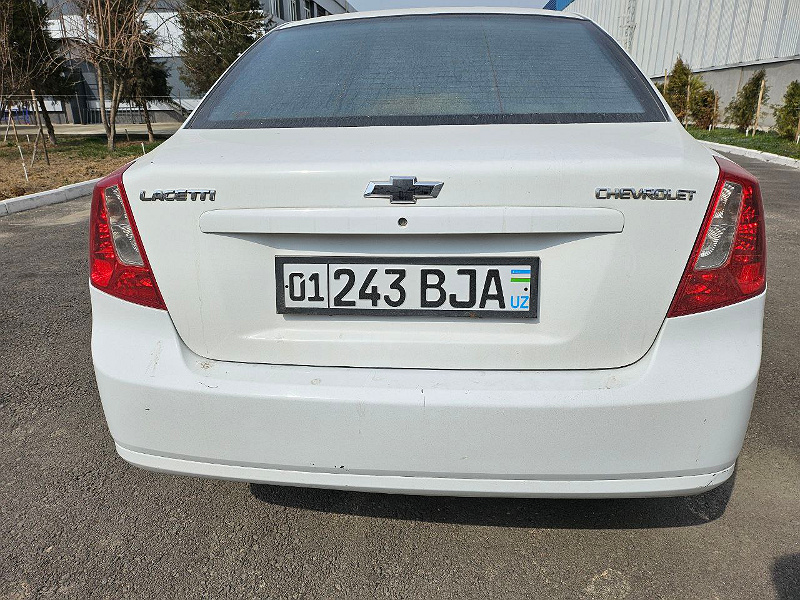 Фото лота: CHEVROLET LACETTI, фото 8 из 8
