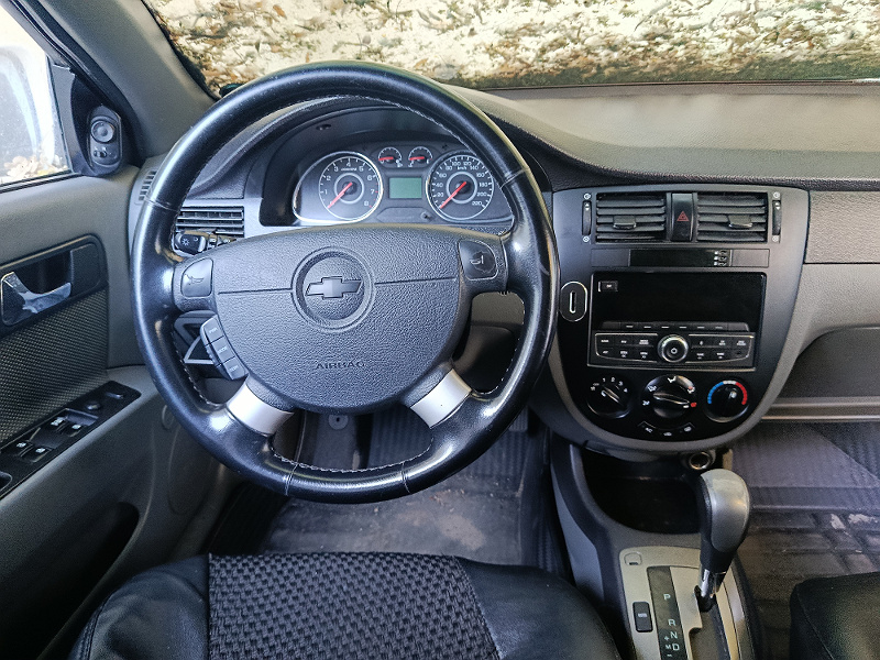Фото лота: CHEVROLET LACETTI, фото 6 из 11
