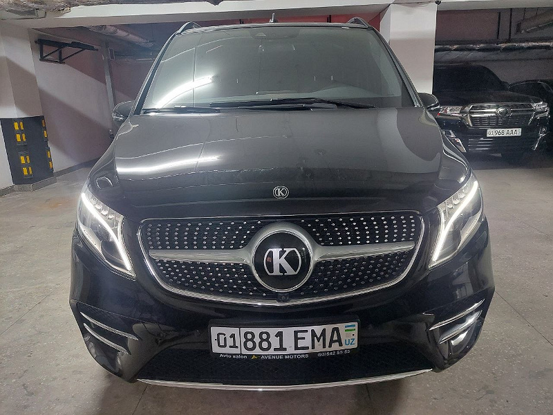 Фото лота: Mersedes Benz V Klass V300D, фото 1 из 20