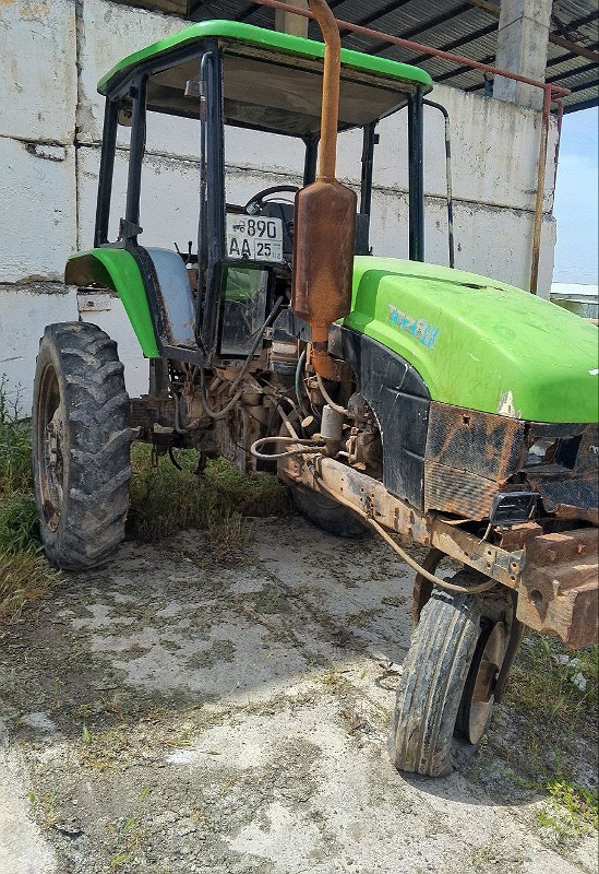 Фото лота: Traktor  TTZ-811, фото 1 из 4