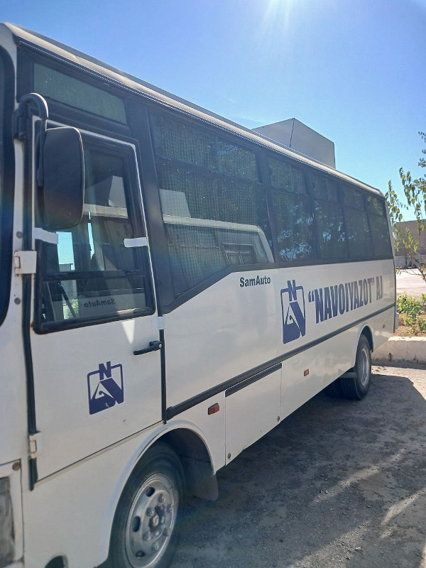 Фото лота: MIDIBUS ISUZU SAZ NP21, фото 2 из 5