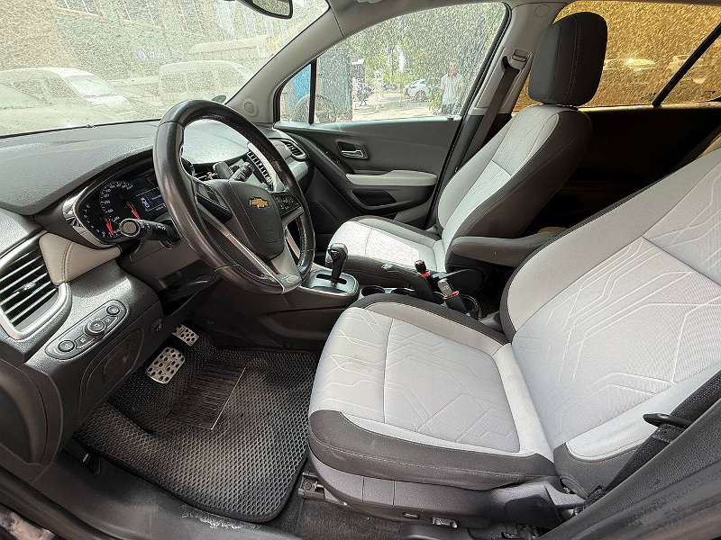 Фото лота: CHEVROLET TRACKER, фото 3 из 10