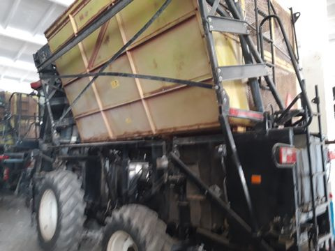 Фото лота: Traktor / Paxta terish mashinasi, фото 2 из 8