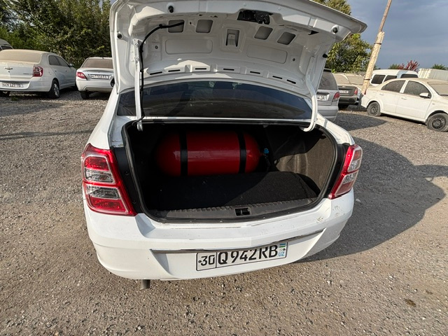 Фото лота: CHEVROLET COBALT, фото 11 из 13