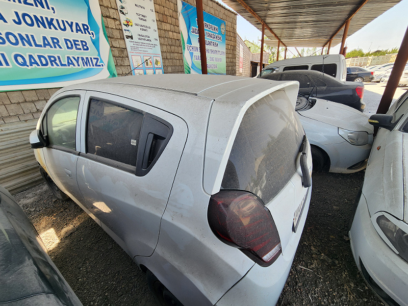 Фото лота: CHEVROLET SPARK, фото 7 из 9