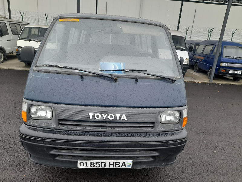 Фото лота: Toyota Hiace (850), фото 1 из 9