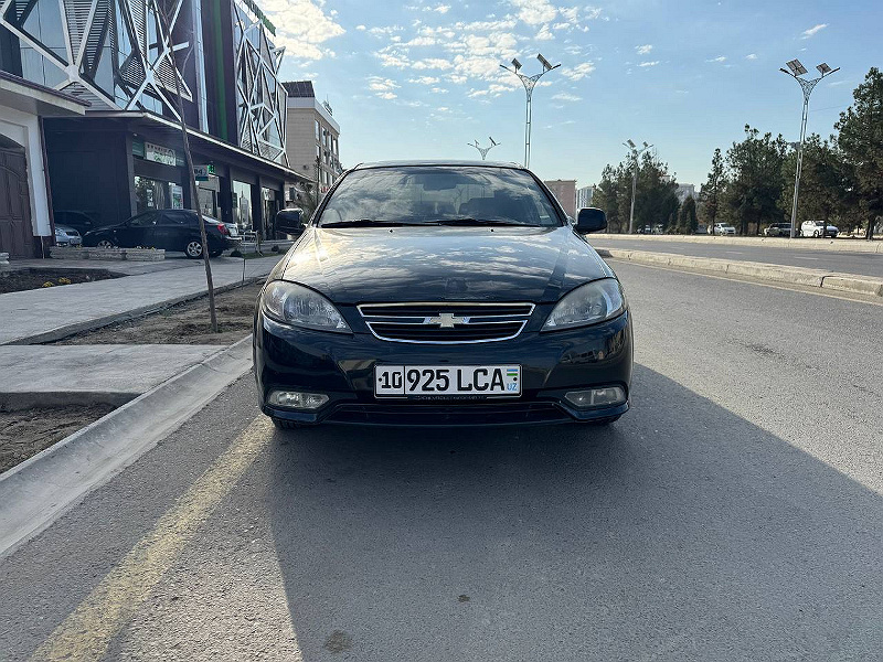 Фото лота: Chevrolet lacetti, фото 1 из 11