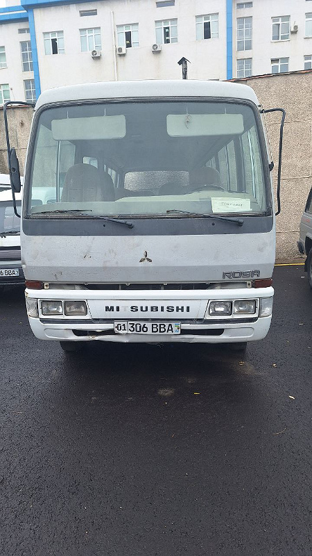 Фото лота: Mitsubishi Rosa, фото 1 из 8