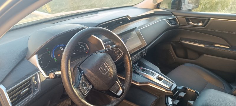 Фото лота: Honda Clarity, фото 7 из 9