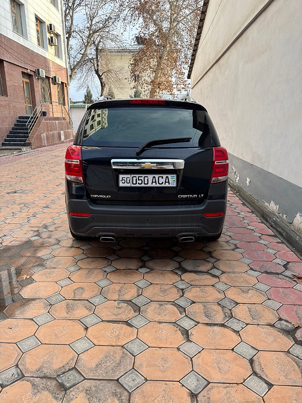 Фото лота: CHEVROLET CAPTIVA, фото 8 из 11