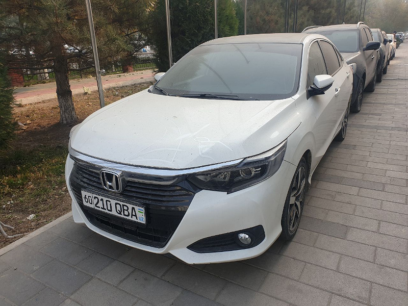 Фото лота: HONDA CRIDER, фото 1 из 6