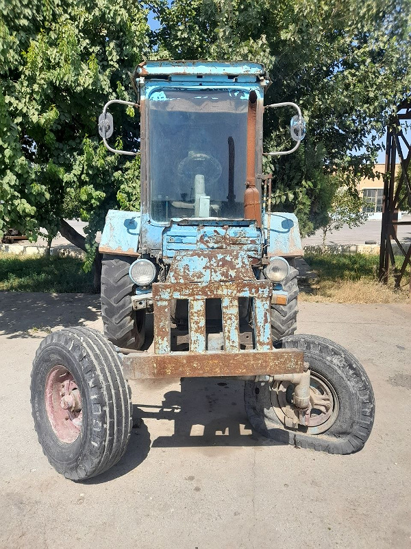 Фото лота: Traktor T-28X4MC, фото 1 из 7
