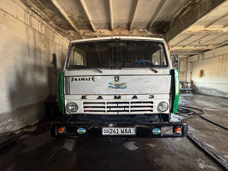Фото лота: KAMAZ 53212, фото 11 из 11