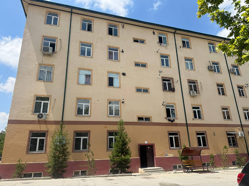 Фото лота: Квартира в многоэтажном доме, фото 1 из 8
