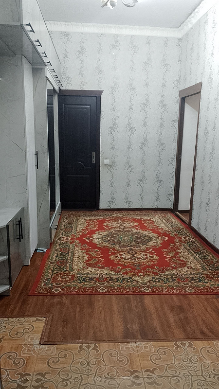 Фото лота: Квартира в многоэтажном доме, фото 1 из 6