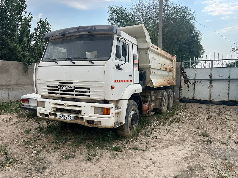 Фото лота: KAMAZ 6520 1043 6X4, фото 4 из 5