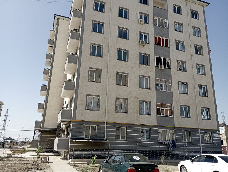 Фото лота: Квартира в многоэтажном доме, фото 1 из 3