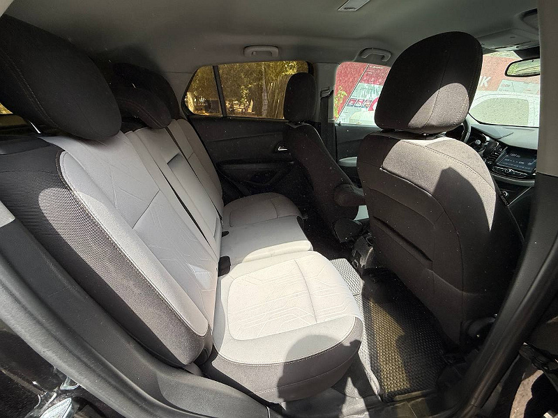 Фото лота: CHEVROLET TRACKER, фото 2 из 10