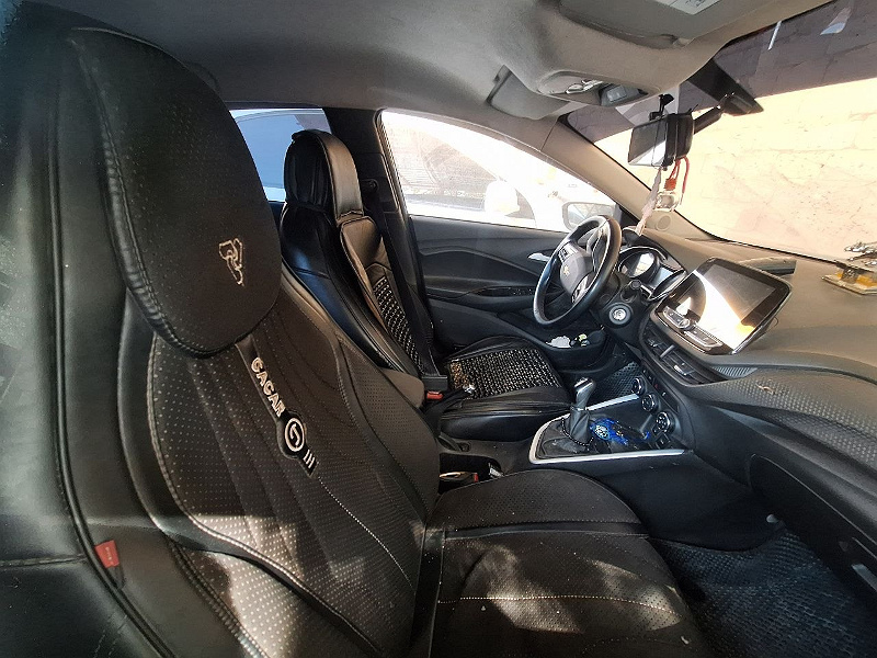 Фото лота: CHEVROLET ONIX, фото 2 из 7