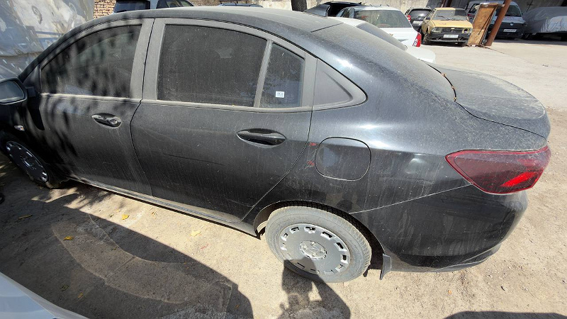 Фото лота: CHEVROLET ONIX, фото 4 из 10