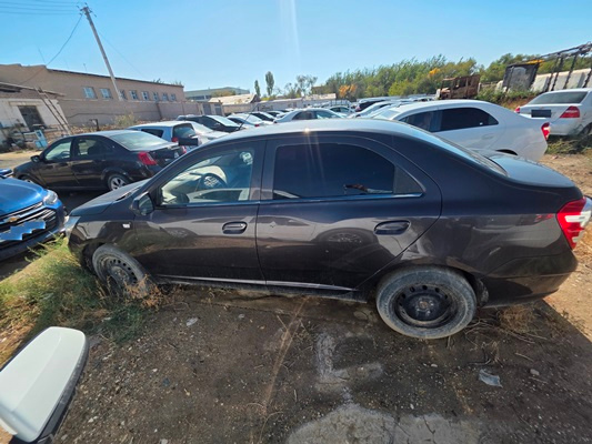 Фото лота: CHEVROLET COBALT, фото 10 из 15