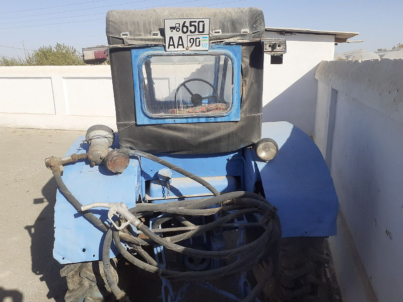 Фото лота: Traktor T-28X4MC, фото 3 из 4