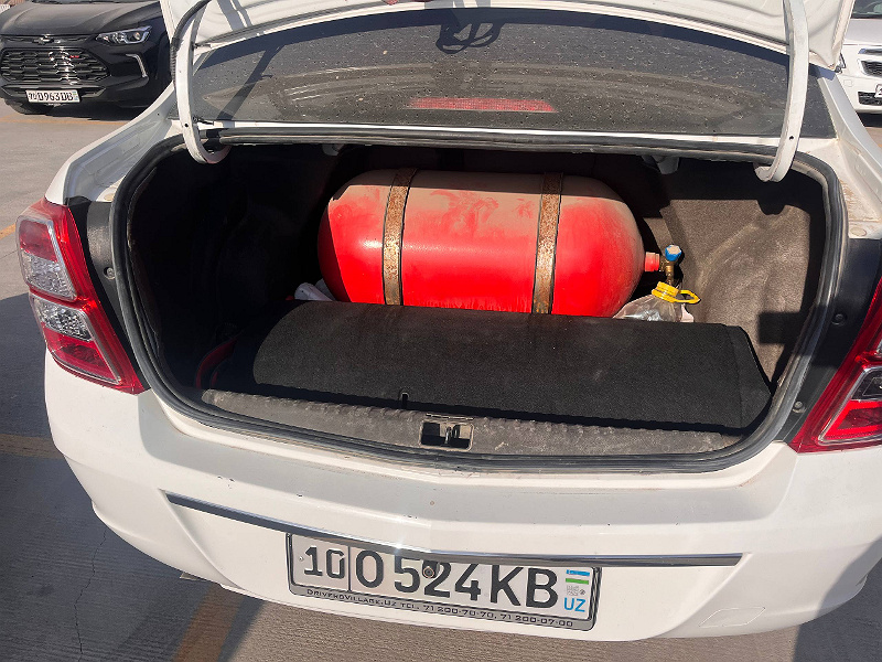 Фото лота: CHEVROLET COBALT, фото 9 из 9