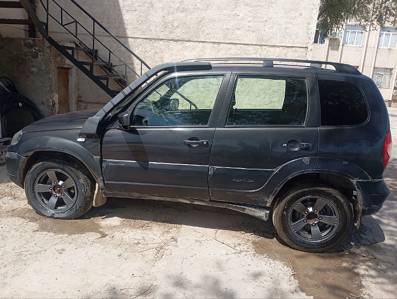 Фото лота: CHEVROLET  NIVA 212300 55LE, фото 5 из 6