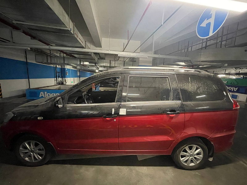 Фото лота: DONGFENG GLORY 330S DXK6440AFF, фото 3 из 8
