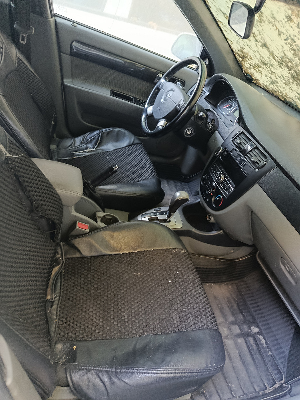 Фото лота: CHEVROLET LACETTI, фото 4 из 11