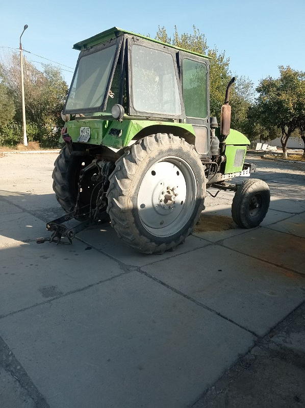 Фото лота: Traktor TTZ-80.10, фото 3 из 7