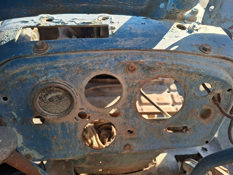 Фото лота: Traktor T-28X4MC, фото 6 из 6