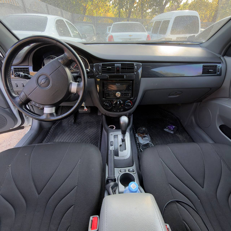 Фото лота: CHEVROLET LACETTI, фото 7 из 12