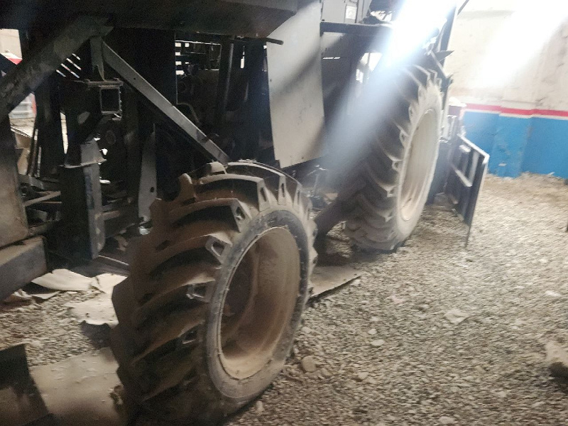 Фото лота: Traktor / Paxta terish mashinasi, фото 3 из 9