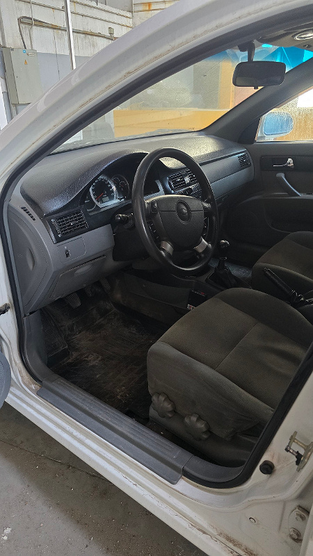 Фото лота: CHEVROLET LACETTI, фото 3 из 5