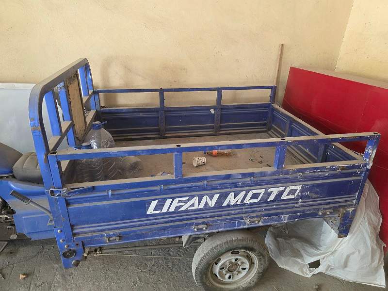Фото лота: Lifan LF 200-zh, фото 3 из 5