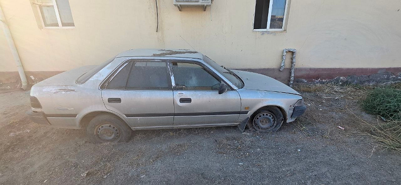 Фото лота: TOYOTA CARINA, фото 7 из 8