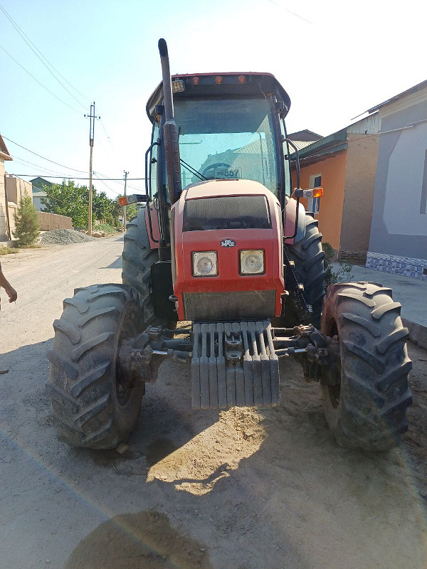 Фото лота: Traktor Belarus-1523 Omoch Multi -Master 123, фото 1 из 6